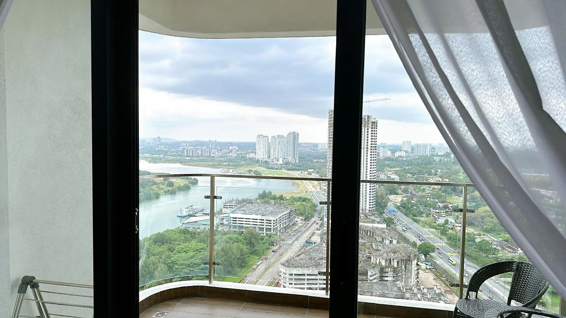 아파트 Country Garden Danga Bay By Cactus Homestay Thm 조호르 바루 말레이시아