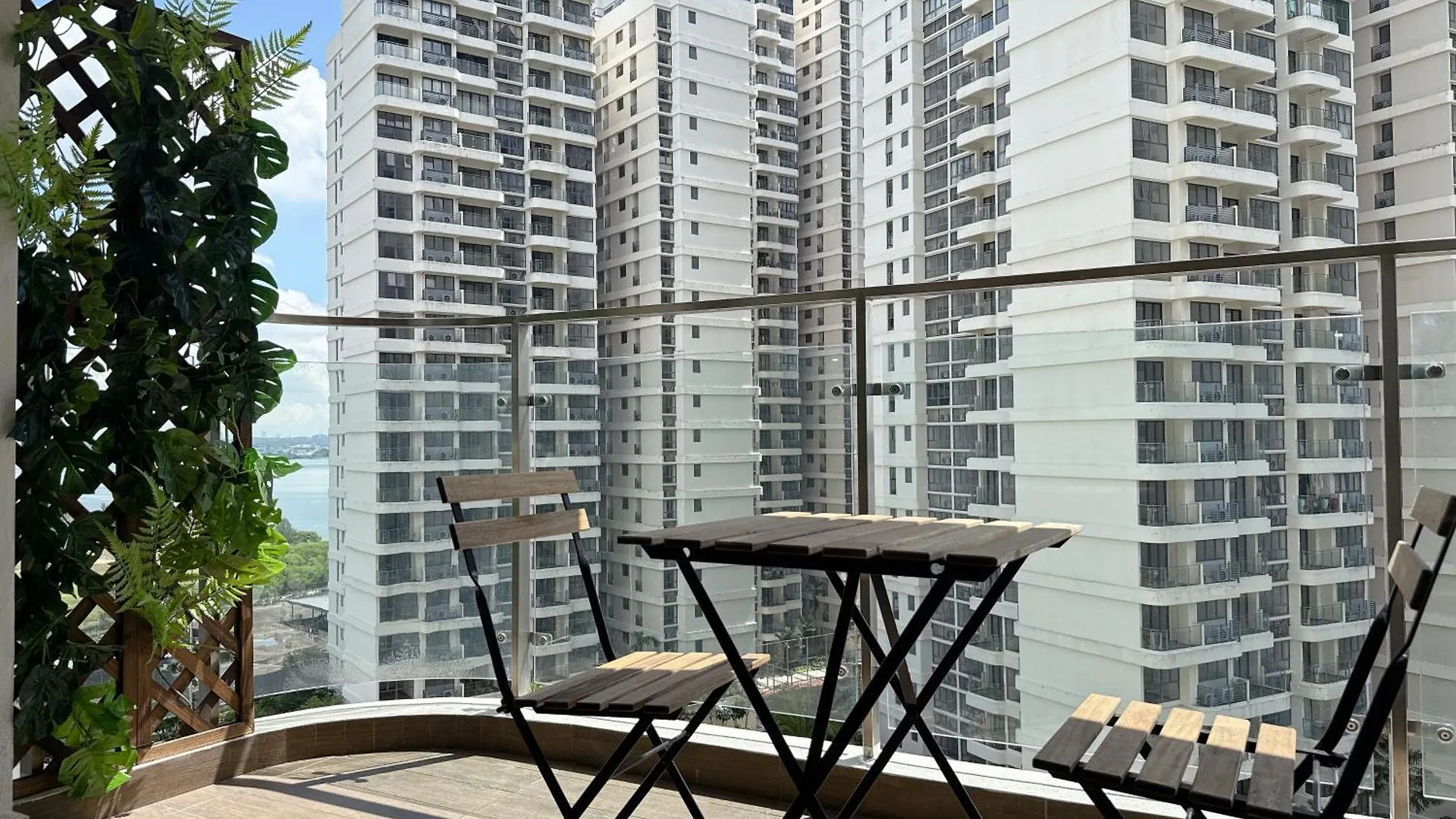 Country Garden Danga Bay By Cactus Homestay Thm 조호르 바루 아파트