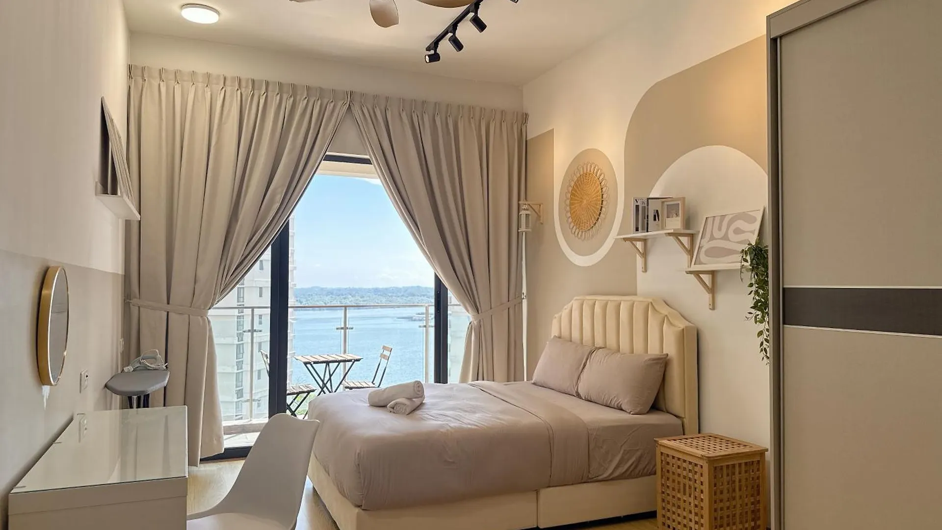 아파트 Country Garden Danga Bay By Cactus Homestay Thm 조호르 바루 말레이시아